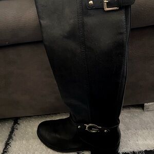G by guess boots, size 8 1/2 , brand new ,Shipping included.
